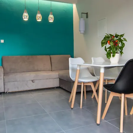 - Kaszuby Zacisze - New シャレー *